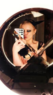 Dominika, от 10000 в час