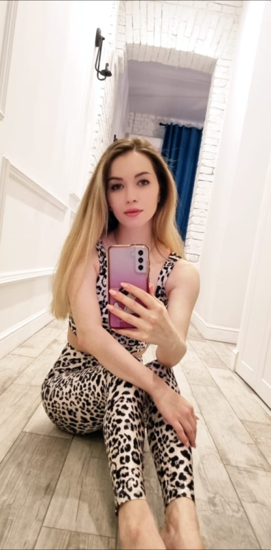 Карина, 8 909 047-68-57